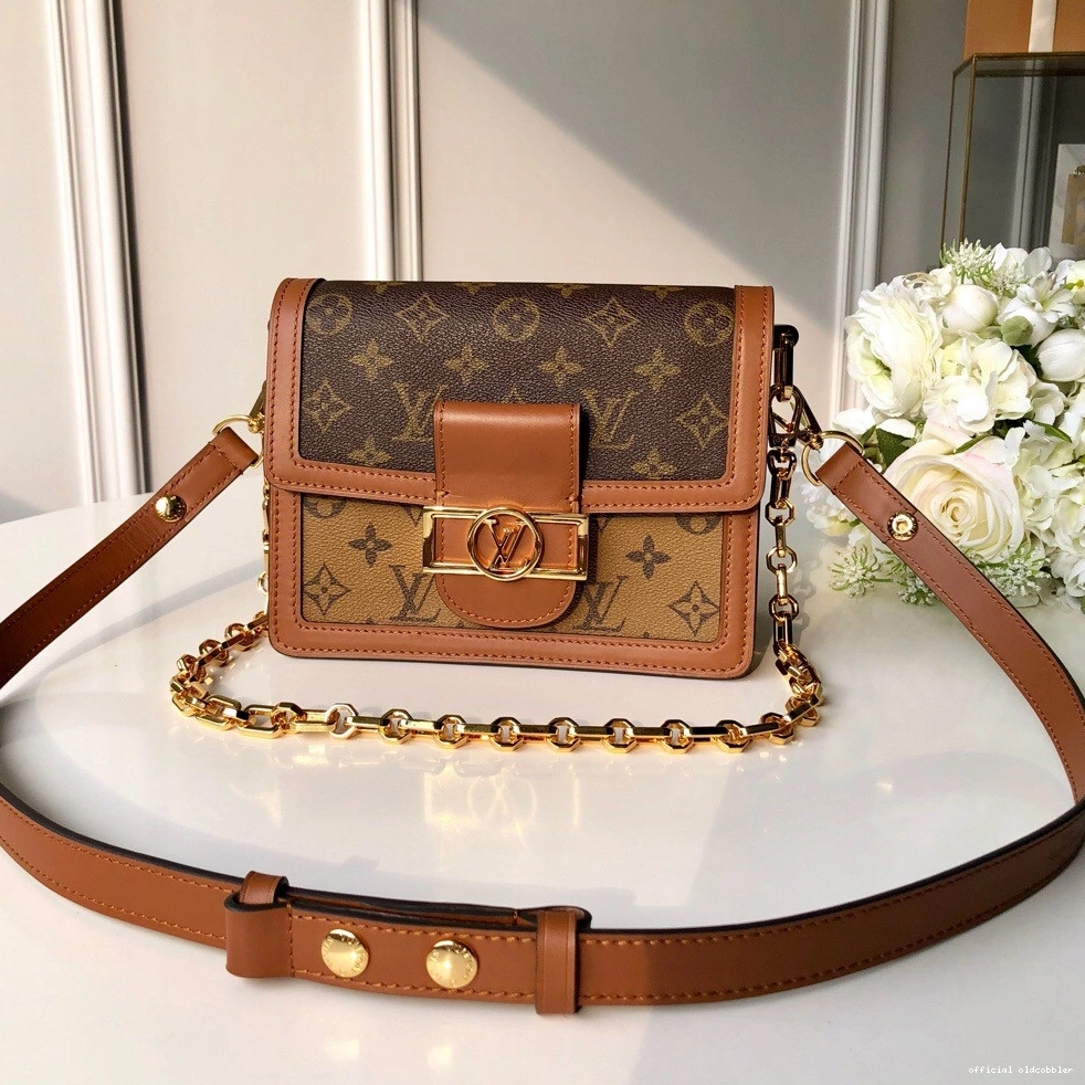 Official oldcobbler Spring Vuitton Show） Louis Dauphine Mini（2019 0821